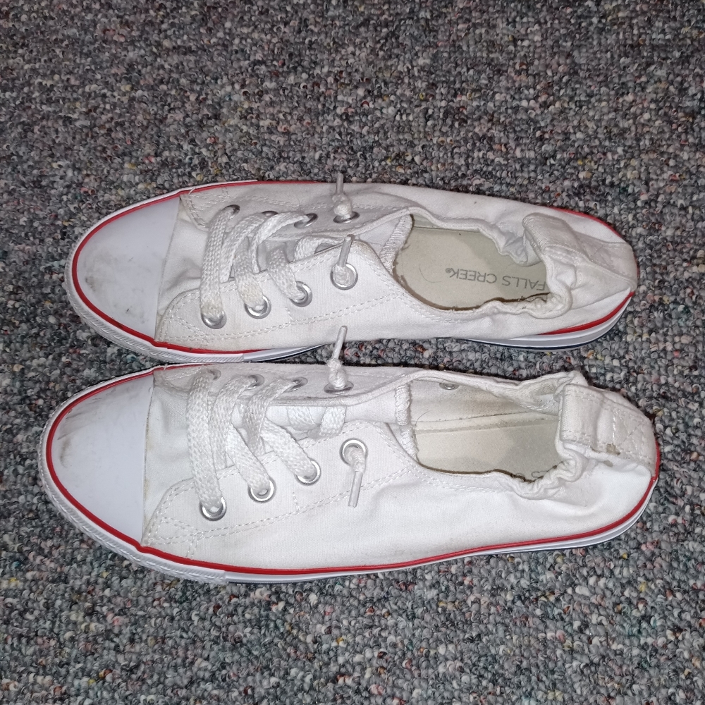 Converse - Picture 2 of 4